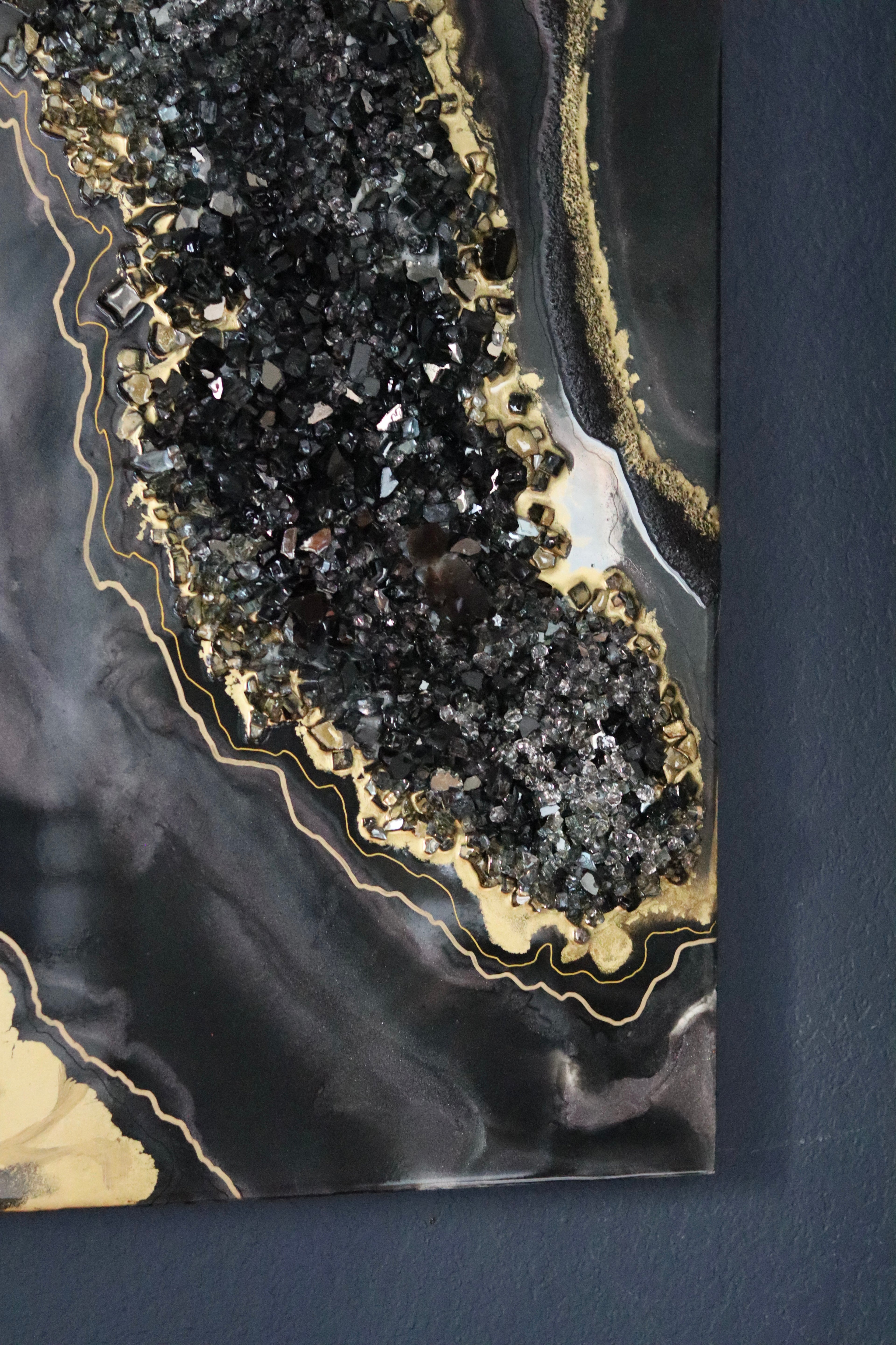 Smoky Quartz Luxe Resin Wall Art – Black Crystal & Gold Statement Panel