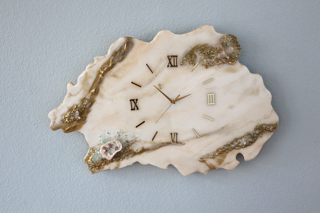 Angel Aura Quartz Clock