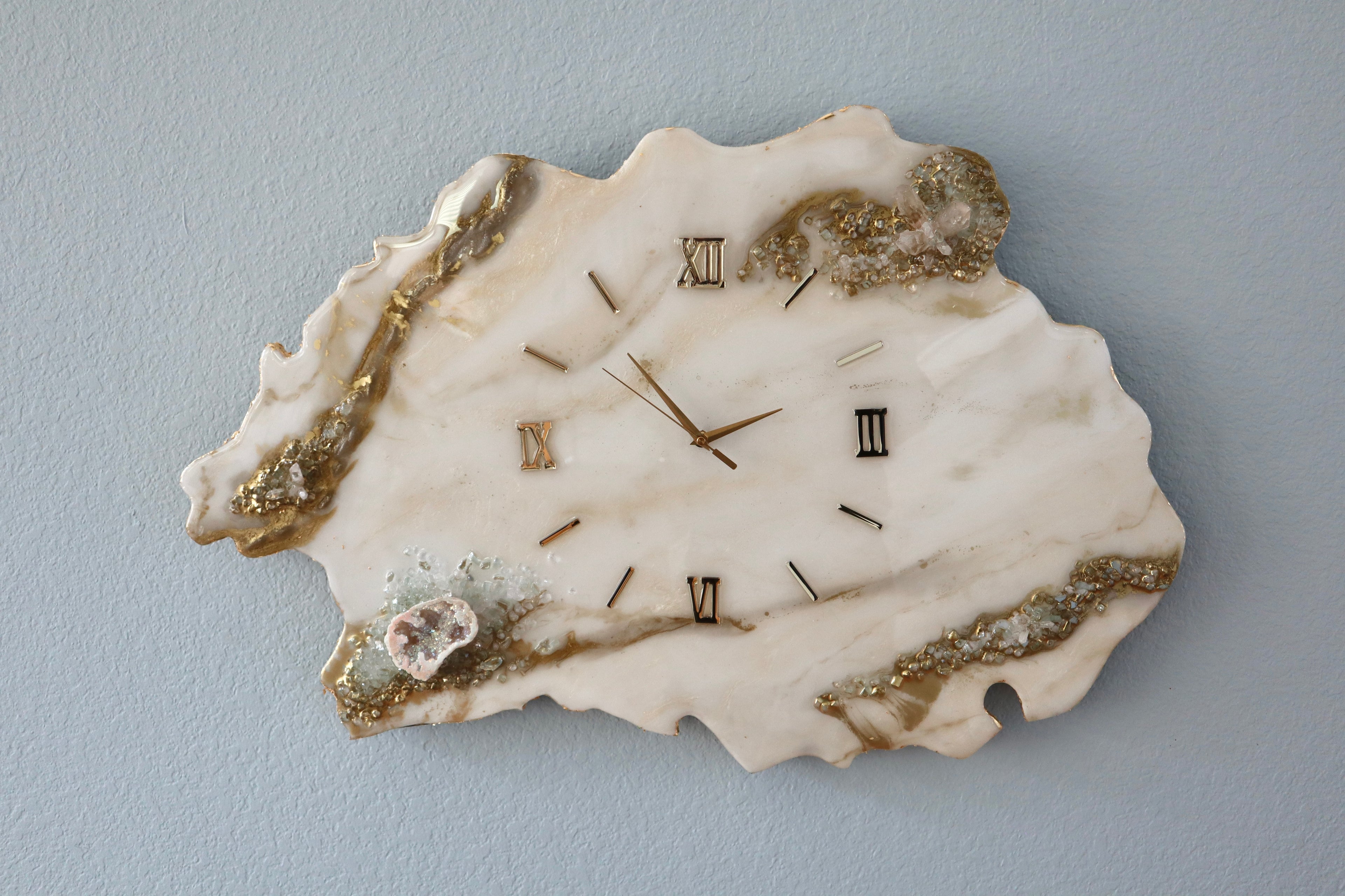 Angel Aura Quartz Clock