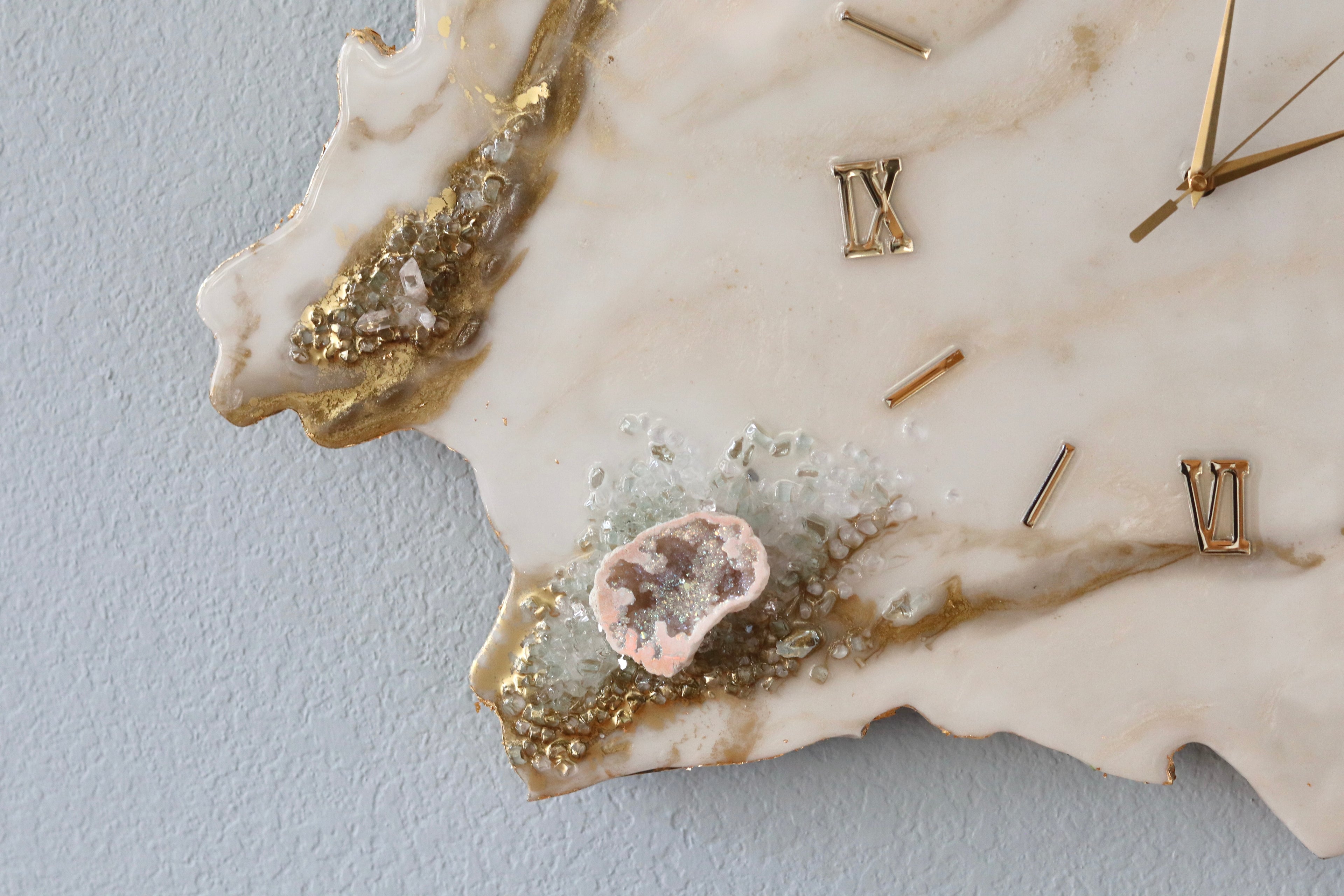 Angel Aura Quartz Clock